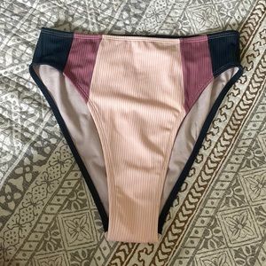 Xhiliration high waisted bottoms